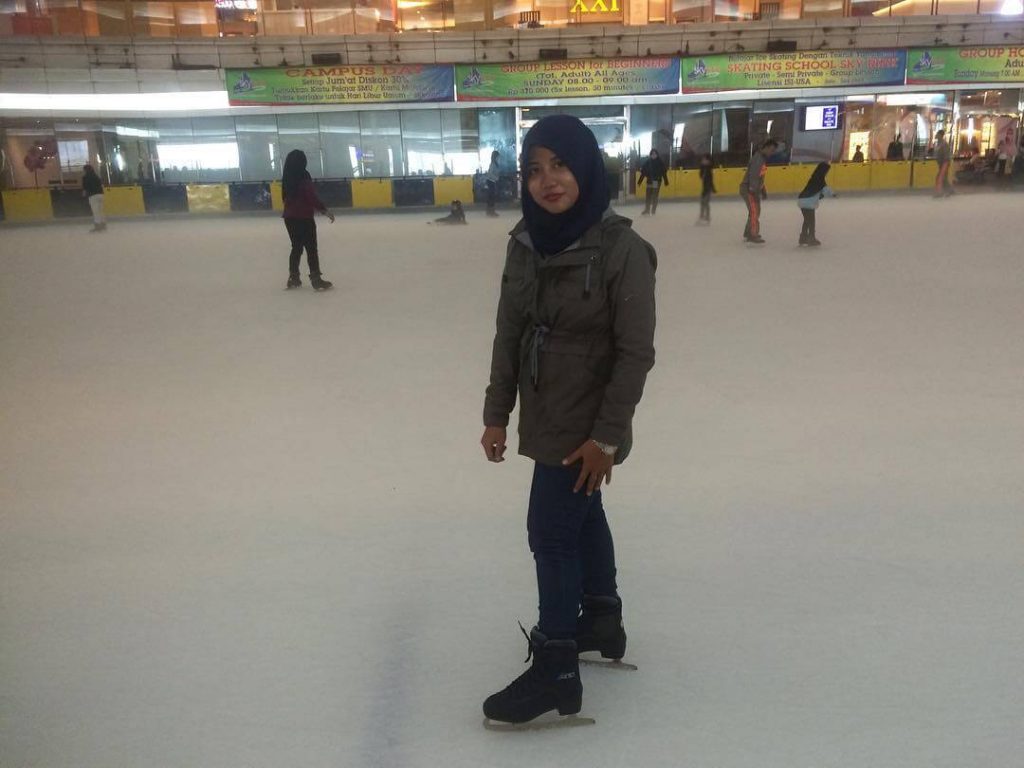 ice skating di Jakarta Timur