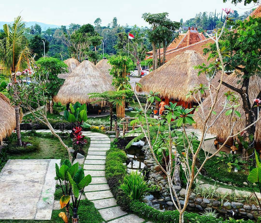Bali Ndeso Resto Karanganyar