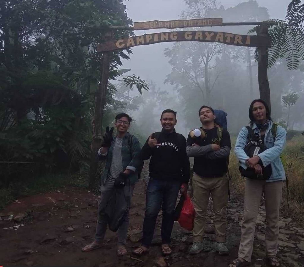 Camping Gayatri Citeko di Bogor